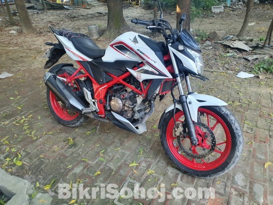 Honda CB150r StreetFire